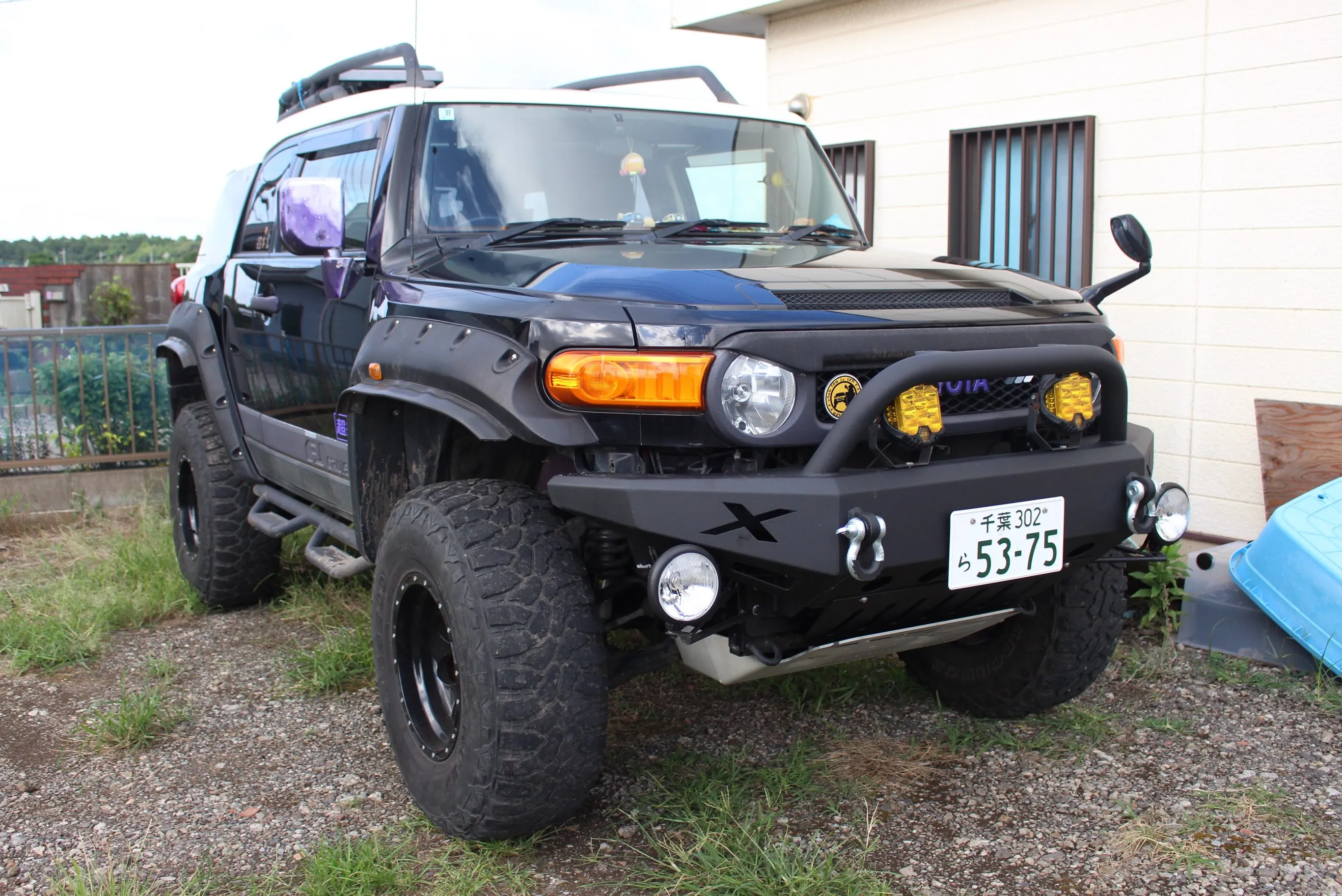 当店の目印的な車『FJクルーザー』長期の車検整備から帰ってま...